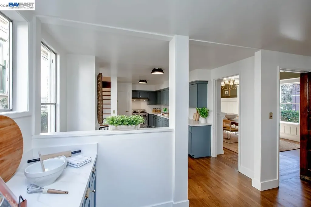 1111 Union Street Alameda CA 94501