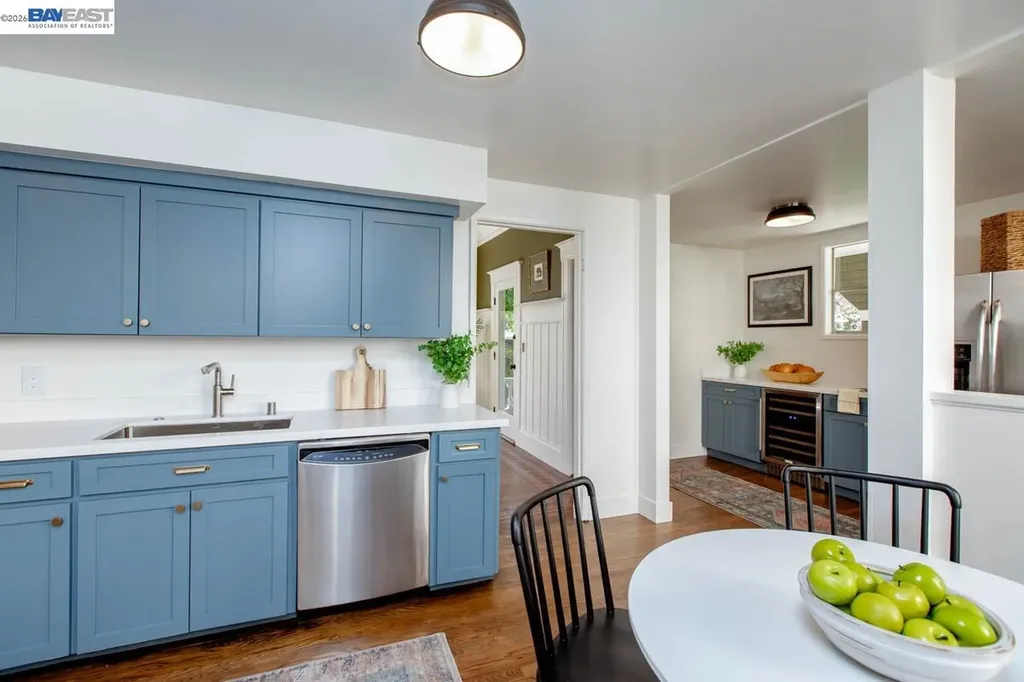 1111 Union Street Alameda CA 94501