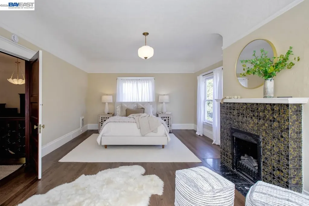 1111 Union Street Alameda CA 94501