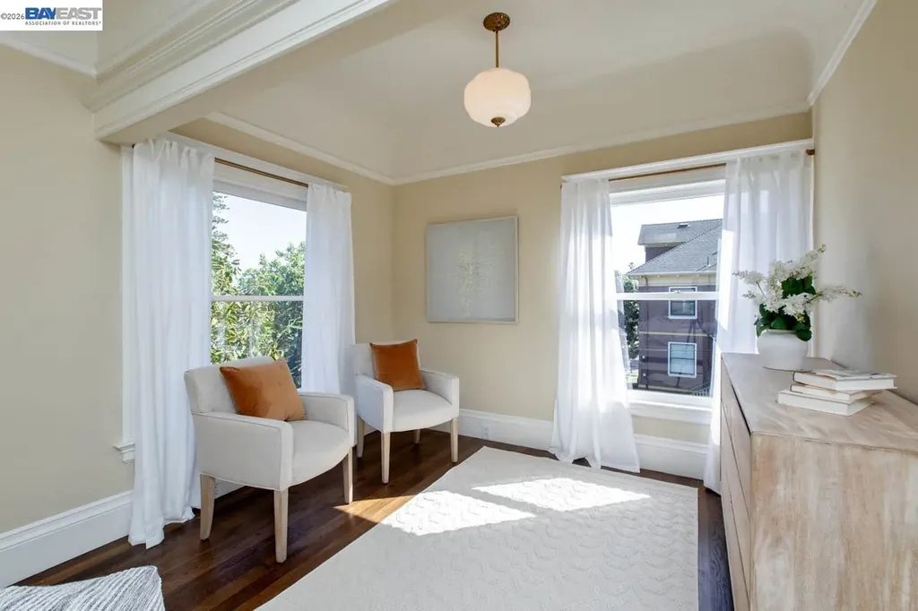 1111 Union Street Alameda CA 94501