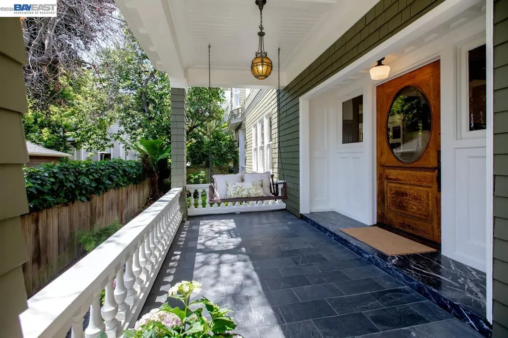 1111 Union Street Alameda CA 94501