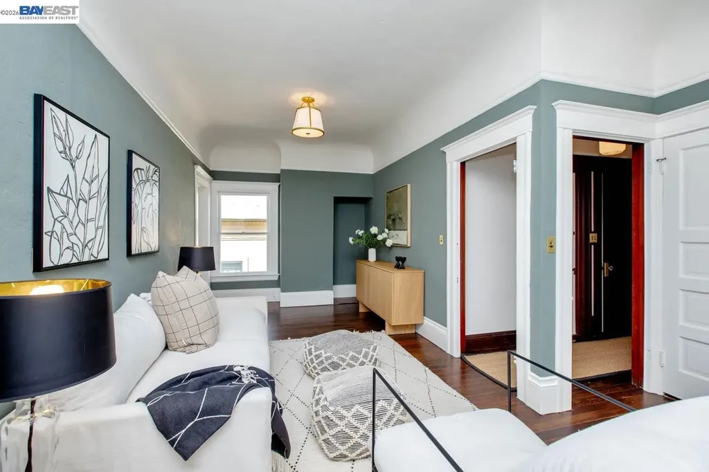 1111 Union Street Alameda CA 94501