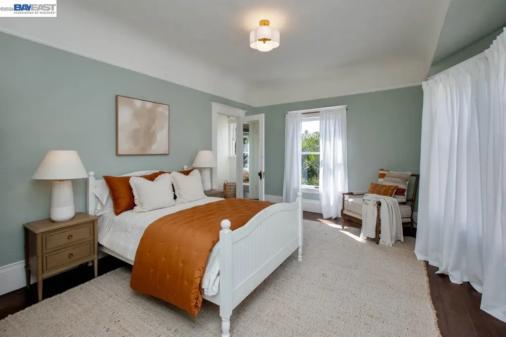 1111 Union Street Alameda CA 94501