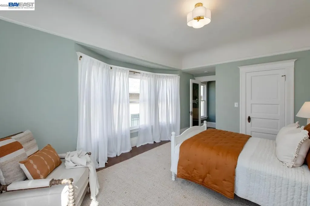 1111 Union Street Alameda CA 94501