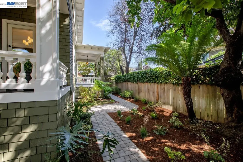 1111 Union Street Alameda CA 94501