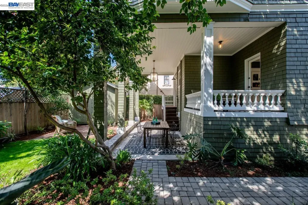 1111 Union Street Alameda CA 94501