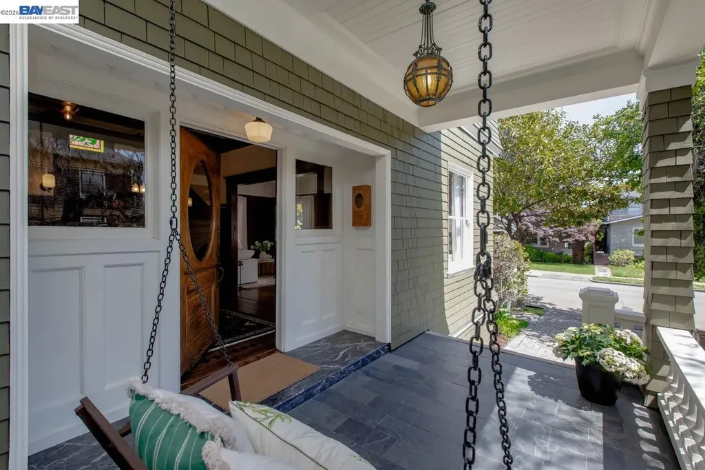 1111 Union Street Alameda CA 94501