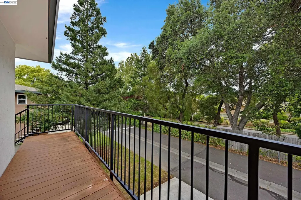 2110 Arroyo Court Pleasanton CA 94588