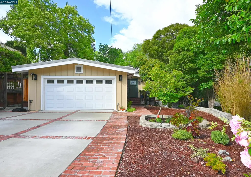 15 Vista Hermosa Walnut Creek CA 94597