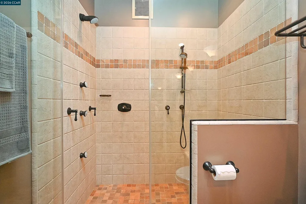 15 Vista Hermosa Walnut Creek CA 94597
