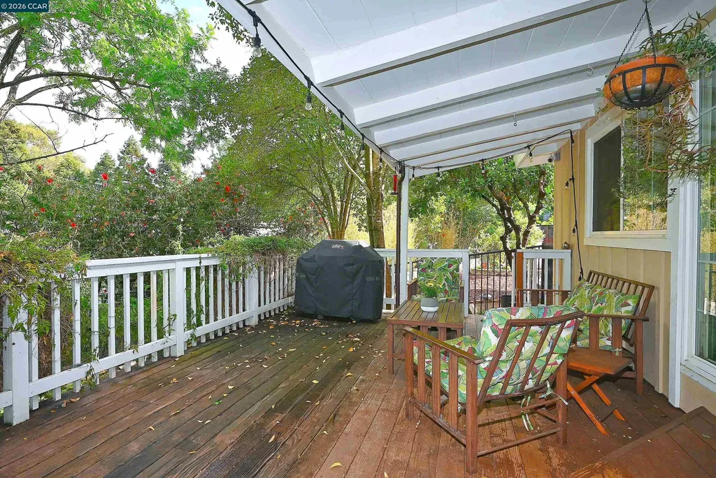 15 Vista Hermosa Walnut Creek CA 94597