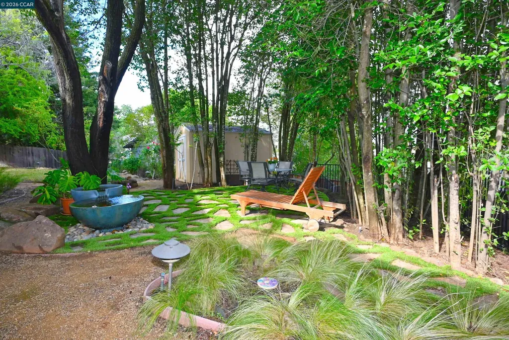 15 Vista Hermosa Walnut Creek CA 94597