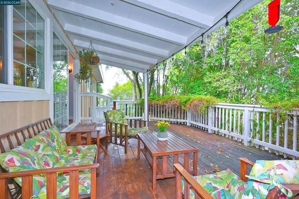 15 Vista Hermosa Walnut Creek CA 94597