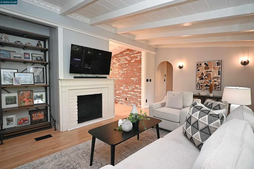 15 Vista Hermosa Walnut Creek CA 94597