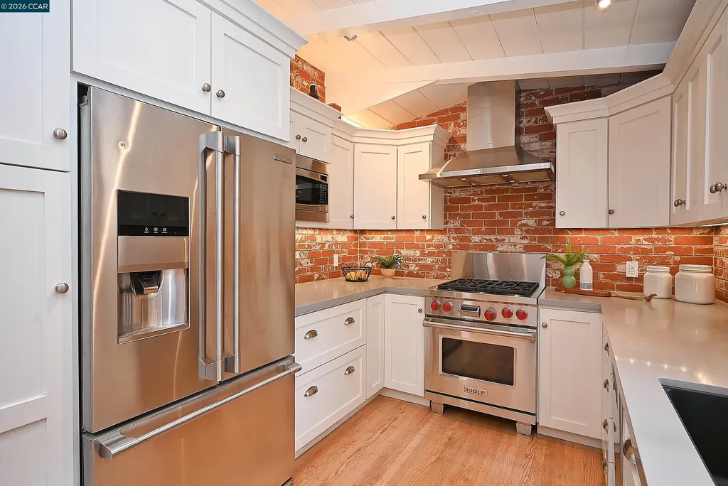 15 Vista Hermosa Walnut Creek CA 94597