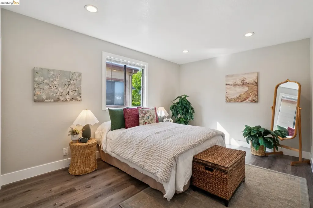 1946 20th Street Oakland CA 94606