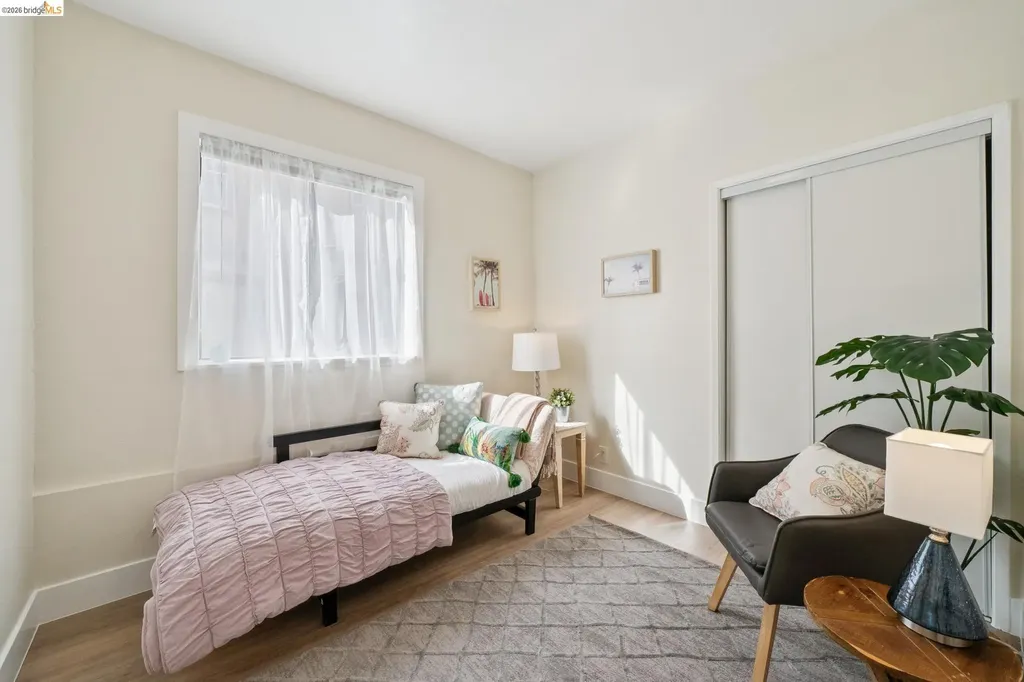 1946 20th Street Oakland CA 94606