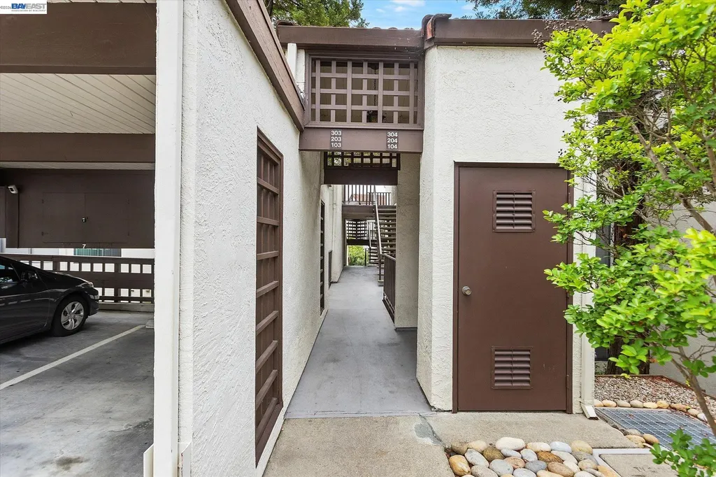 21109 Gary Drive Hayward CA 94546