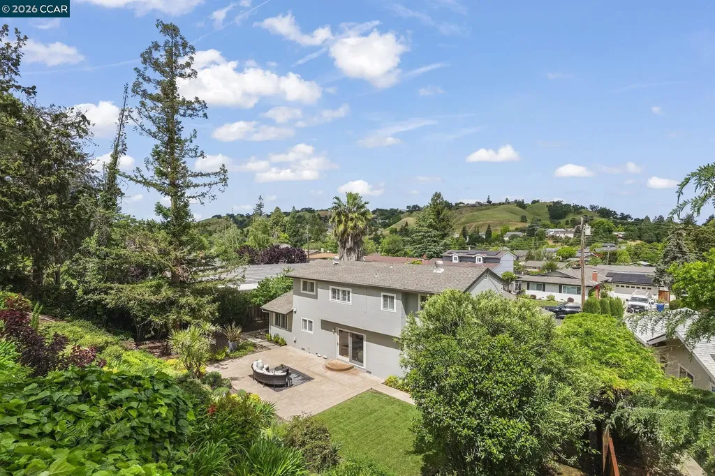 425 Roanoke Drive Martinez CA 94553
