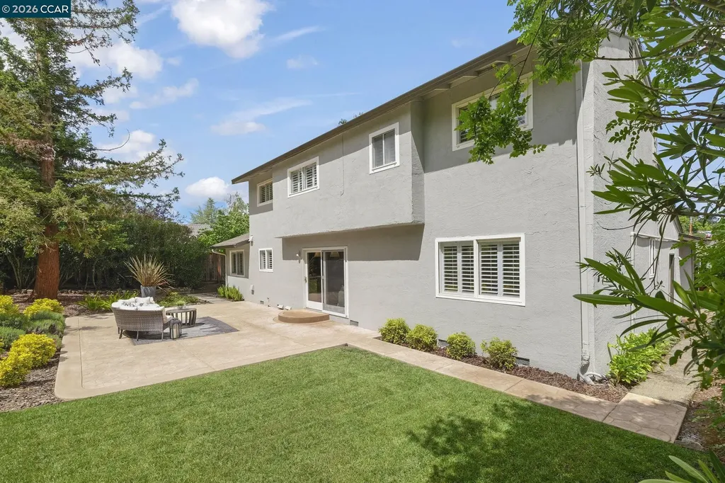 425 Roanoke Drive Martinez CA 94553