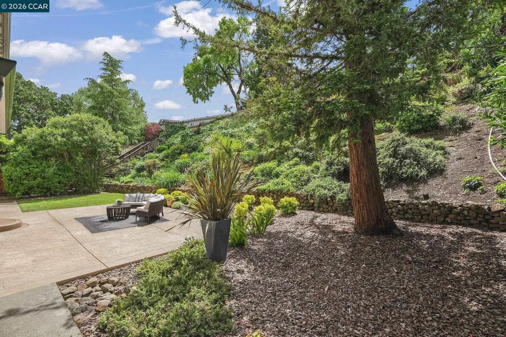 425 Roanoke Drive Martinez CA 94553