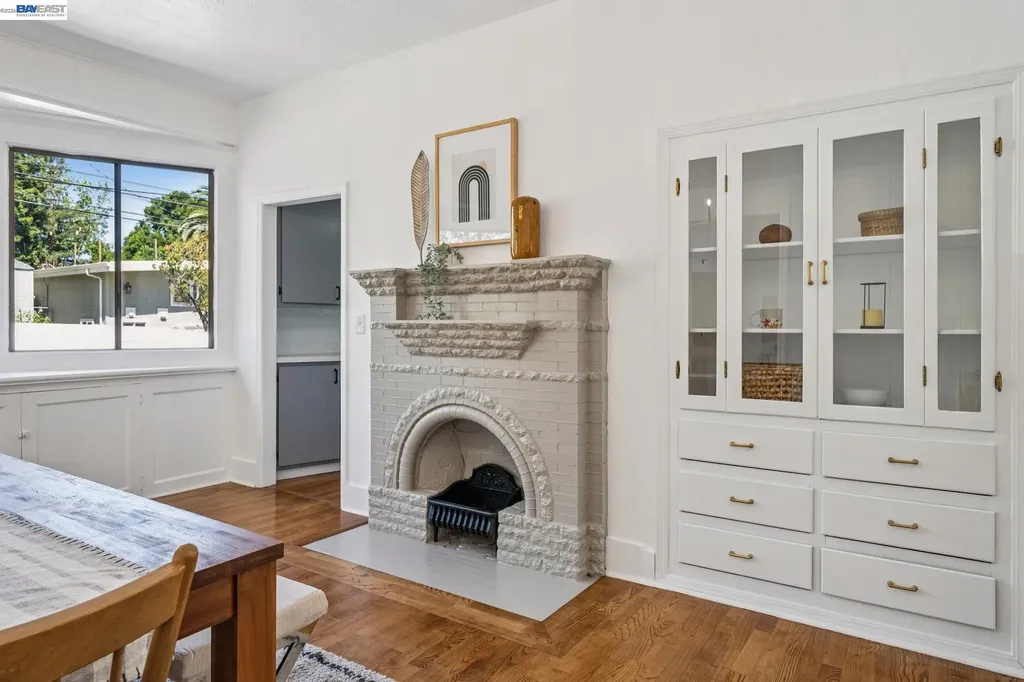 2135 Buena Vista Avenue Alameda CA 94501