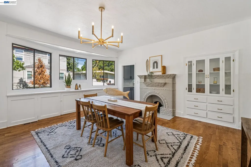 2135 Buena Vista Avenue Alameda CA 94501