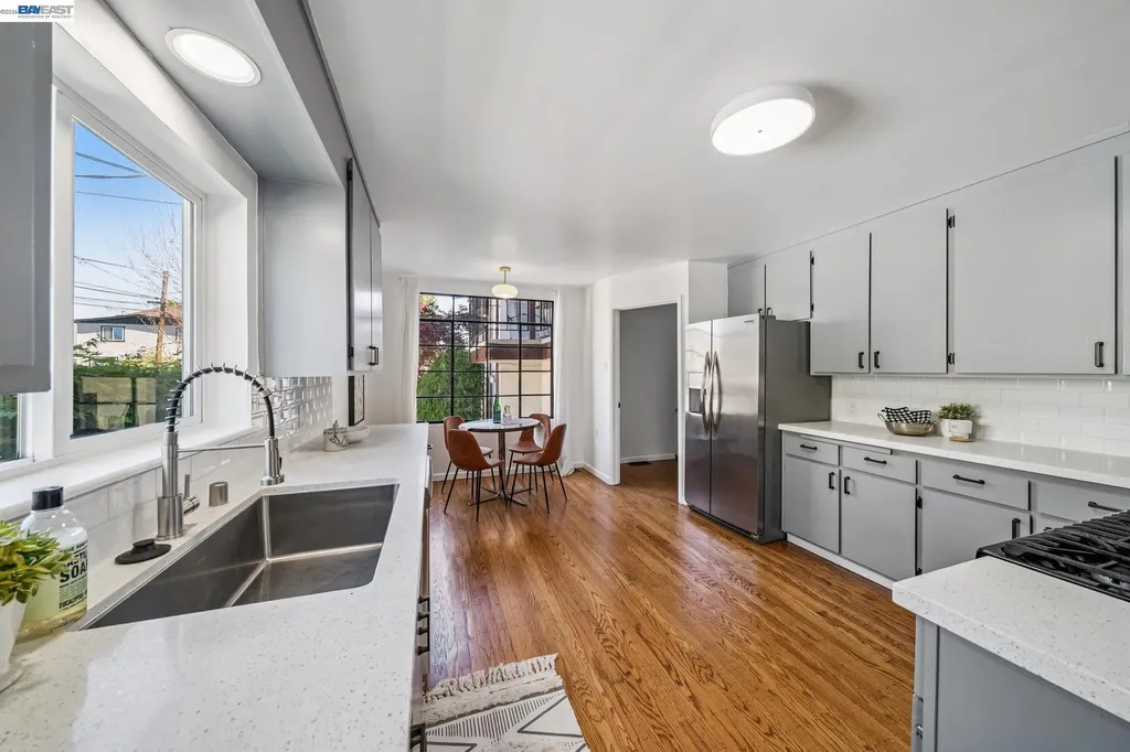 2135 Buena Vista Avenue Alameda CA 94501