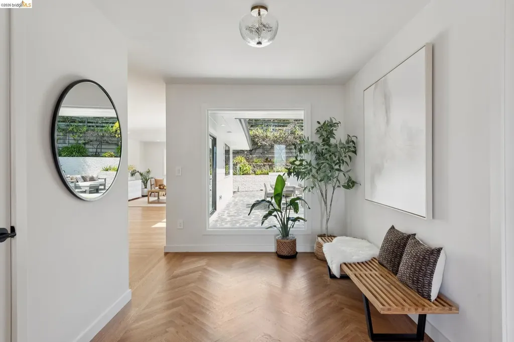 246 Pershing Drive Oakland CA 94611