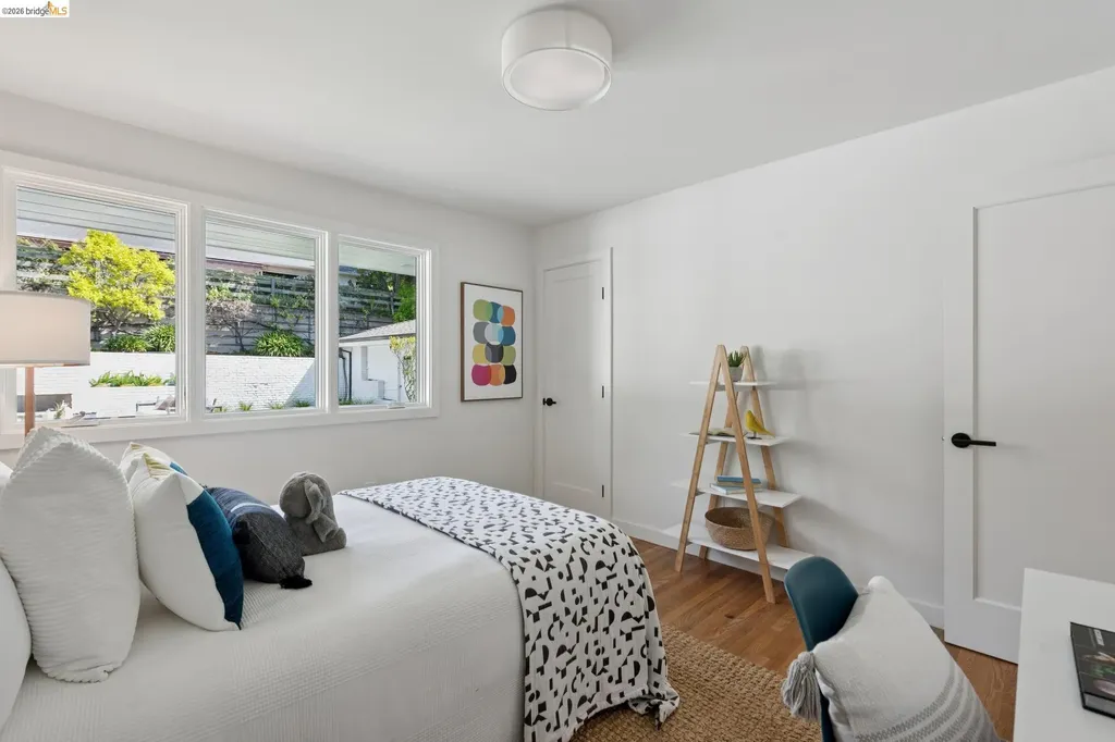 246 Pershing Drive Oakland CA 94611