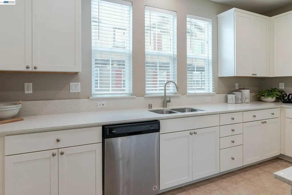 1114 Speros Court Hayward CA 94544