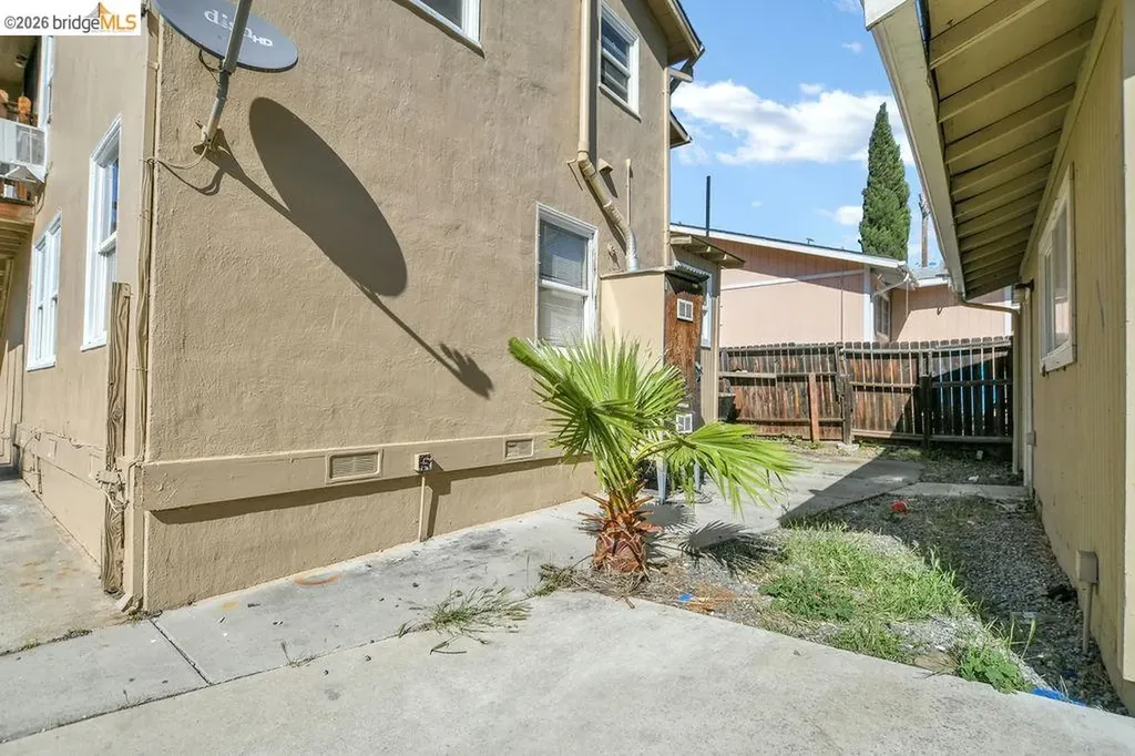 709 8th Street Antioch CA 94509