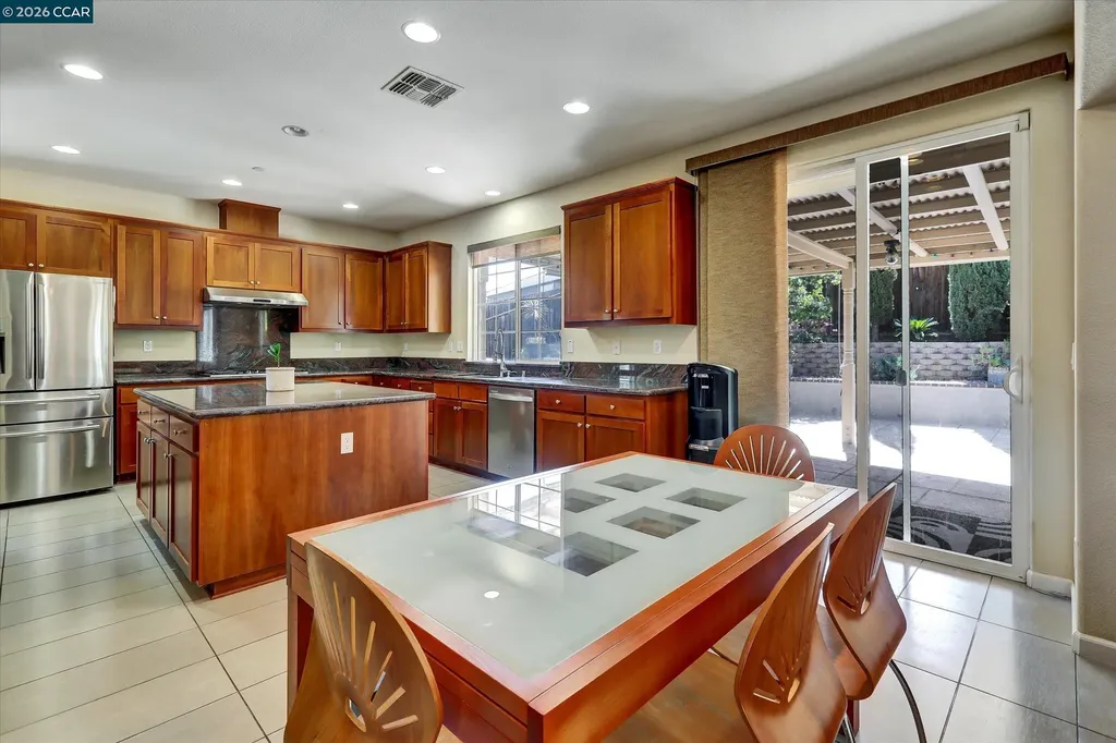 4007 Oak Knoll Street Antioch CA 94509