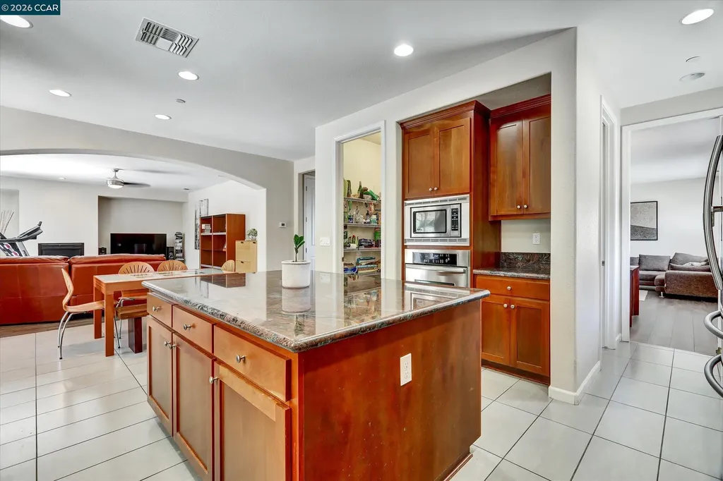 4007 Oak Knoll Street Antioch CA 94509