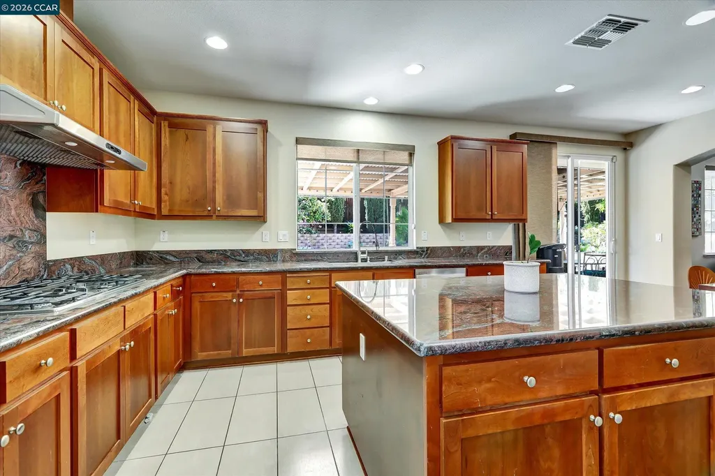 4007 Oak Knoll Street Antioch CA 94509