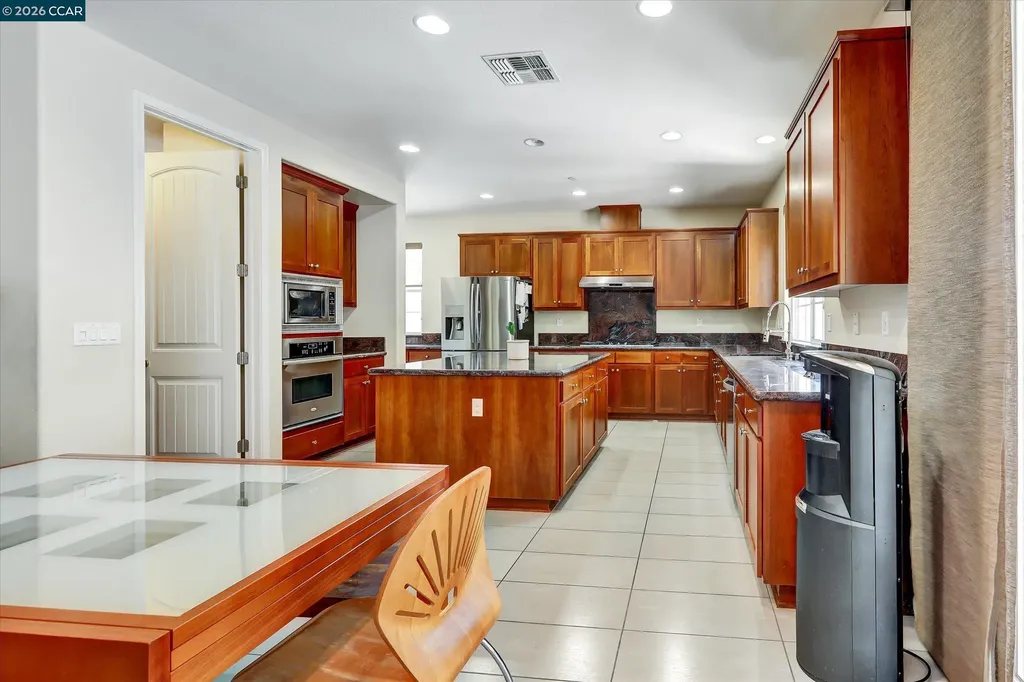 4007 Oak Knoll Street Antioch CA 94509