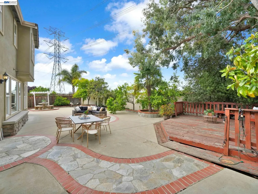 11 Meadows Court Fremont CA 94539