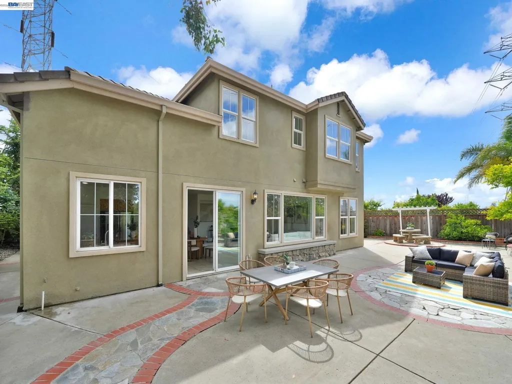11 Meadows Court Fremont CA 94539