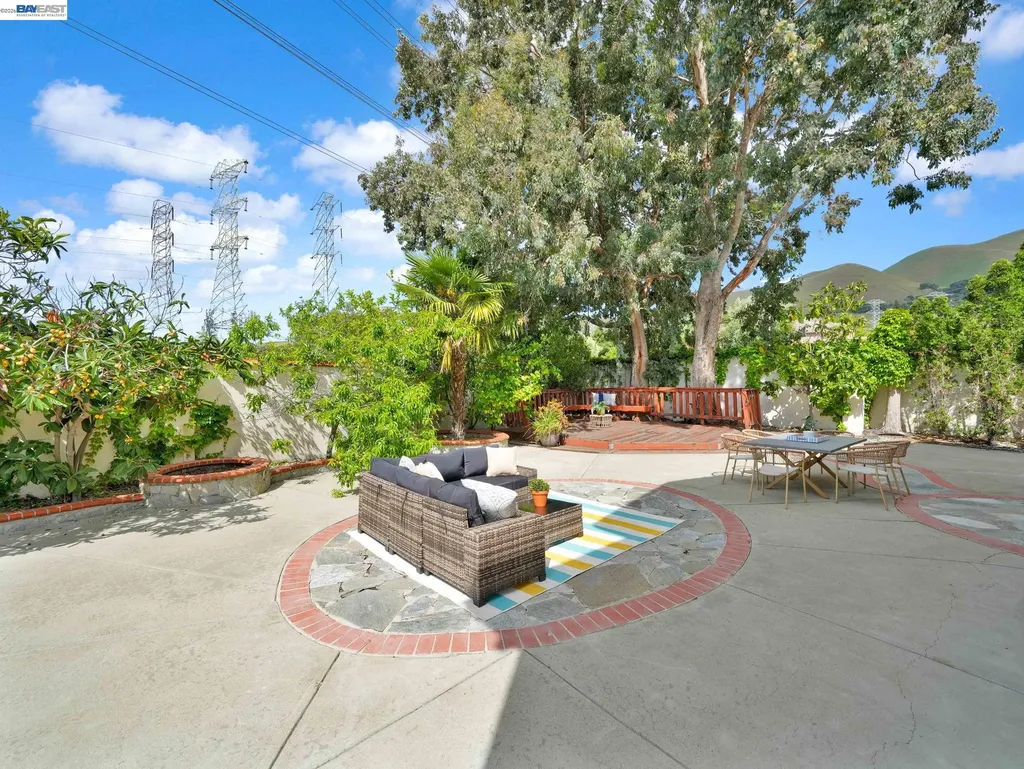11 Meadows Court Fremont CA 94539