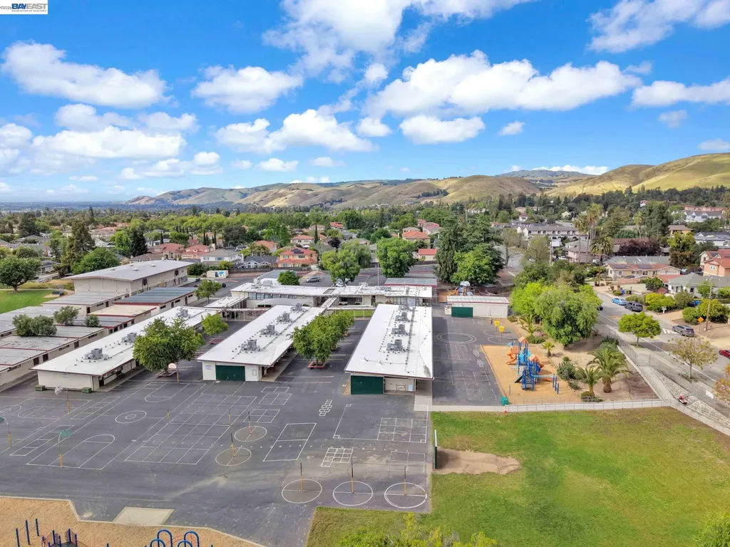 11 Meadows Court Fremont CA 94539