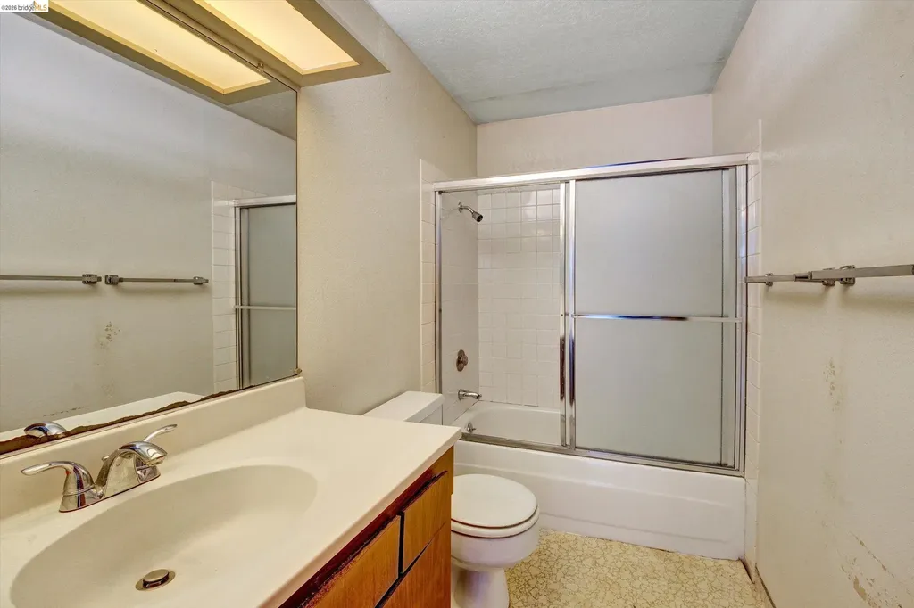 555 Pierce Street Albany CA 94706