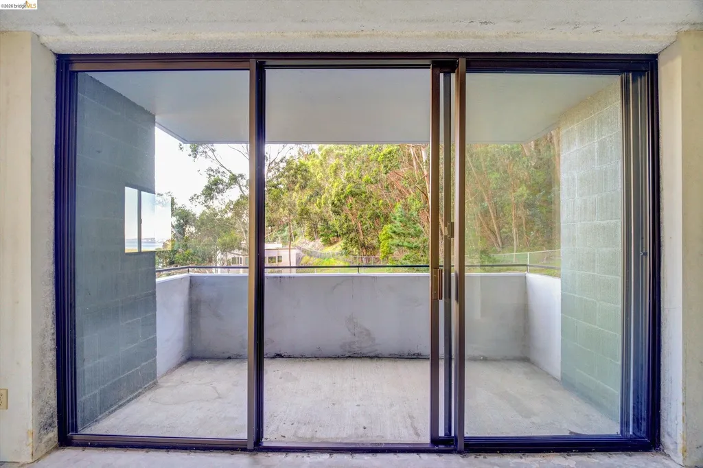 555 Pierce Street Albany CA 94706