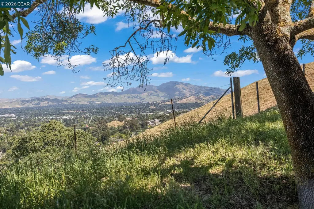 1924 Aspenridge Court Walnut Creek CA 94597