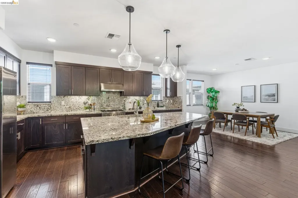 475 Mitchell Avenue Alameda CA 94501