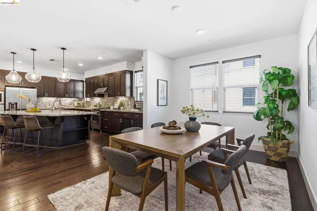 475 Mitchell Avenue Alameda CA 94501