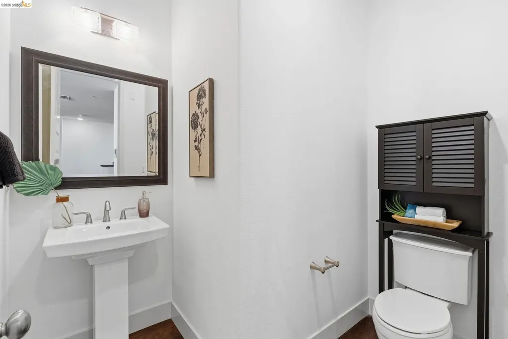 475 Mitchell Avenue Alameda CA 94501