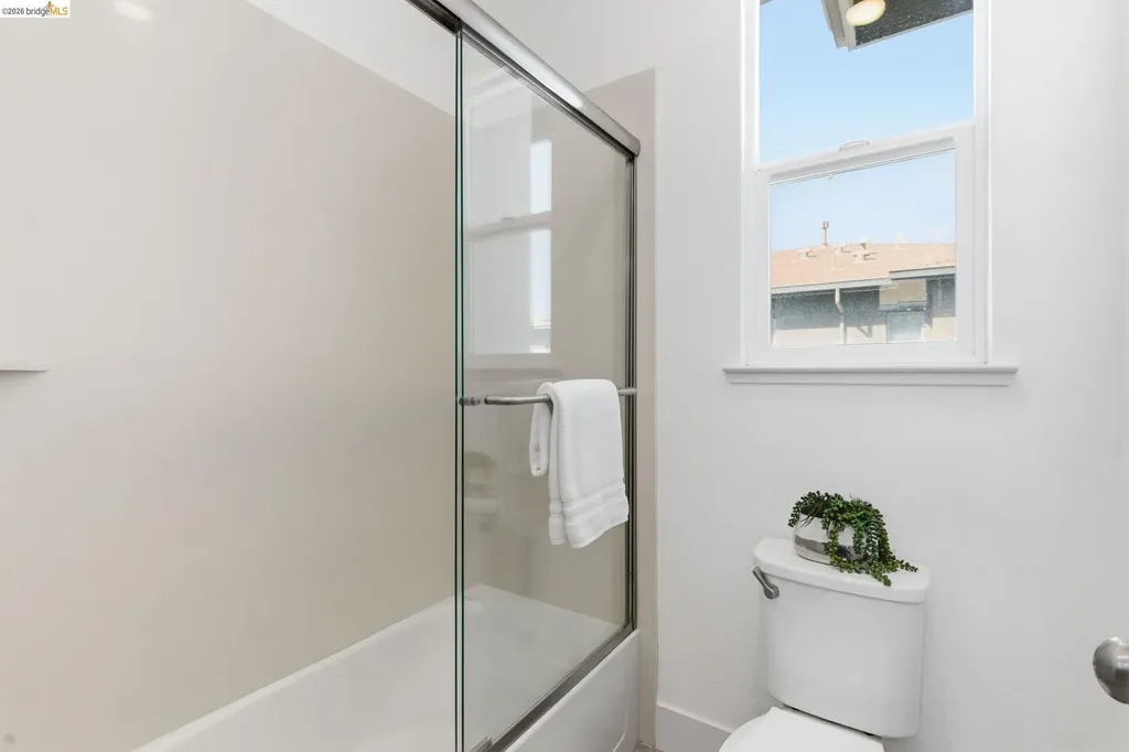475 Mitchell Avenue Alameda CA 94501