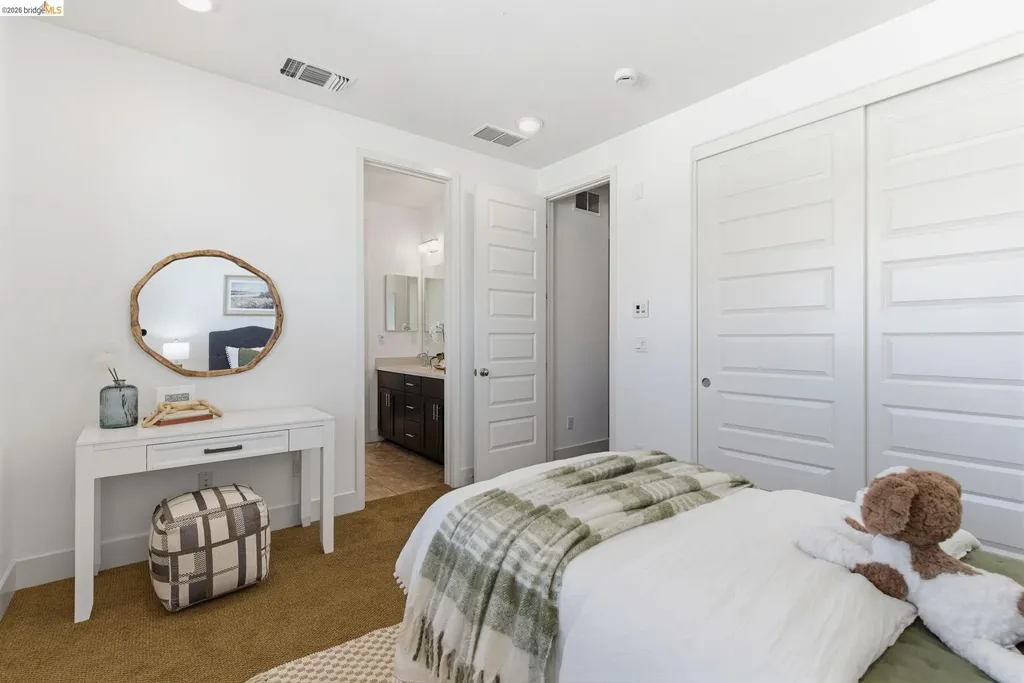 475 Mitchell Avenue Alameda CA 94501