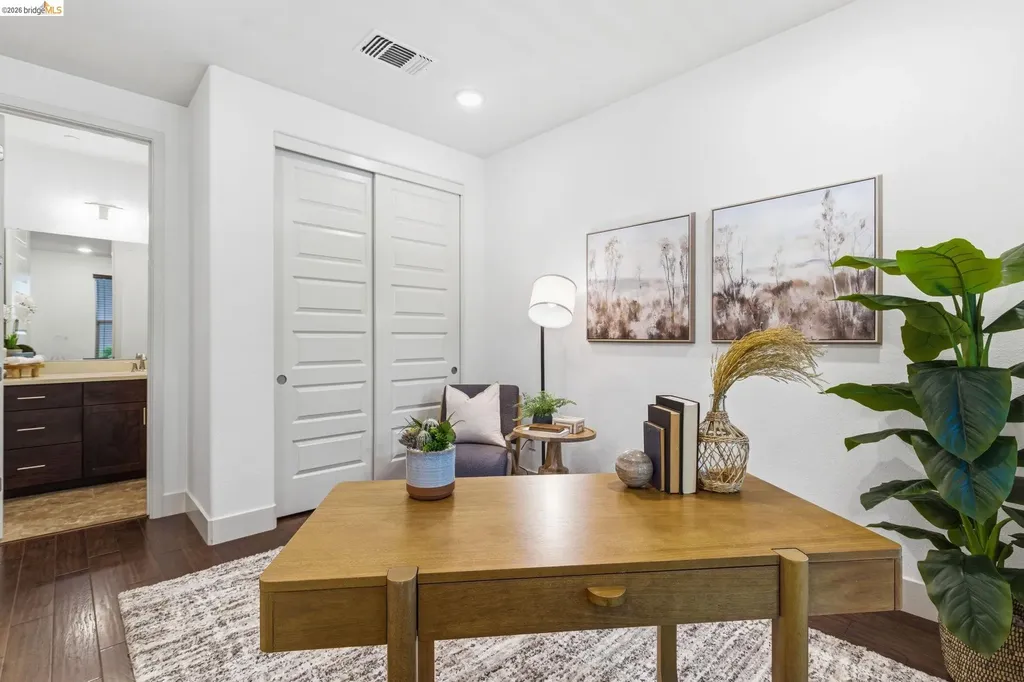 475 Mitchell Avenue Alameda CA 94501