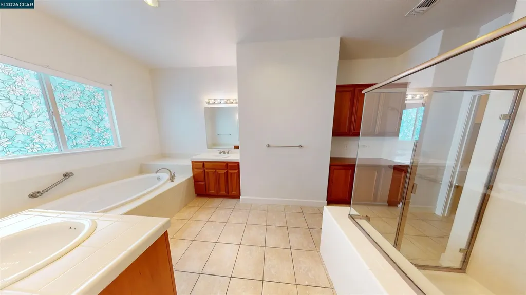 2000 Cinnamon Ridge Oakley CA 94561